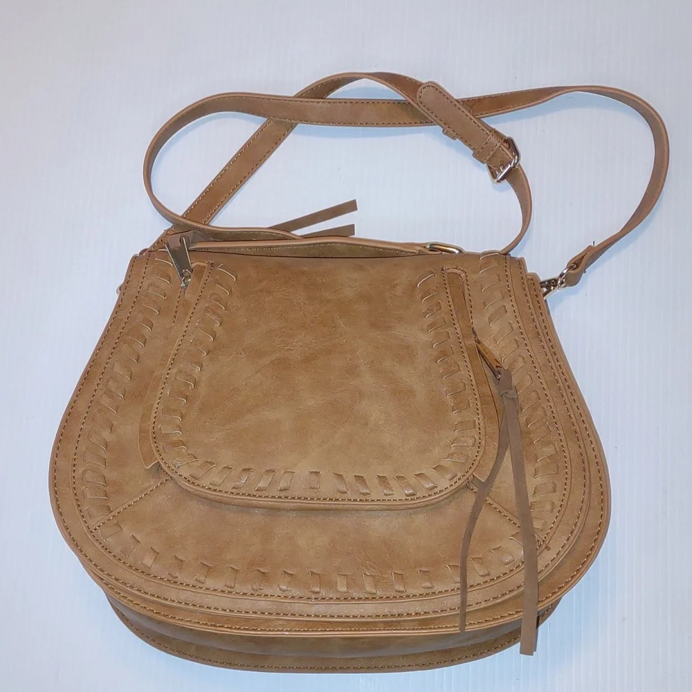 🐻URBAN EXPRESSIONS Khloe Crossbody/Satchel in Tan
